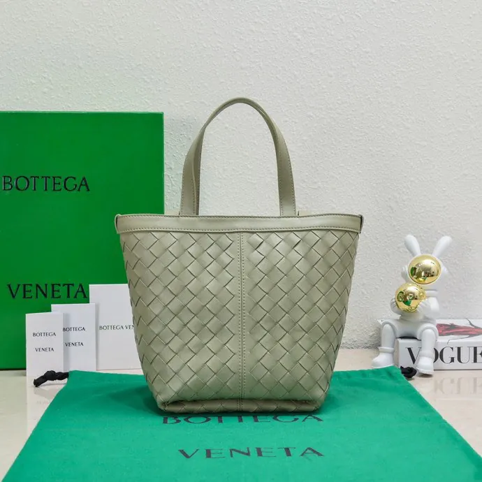 Bv 2023 New Flip Flap Tote Bag