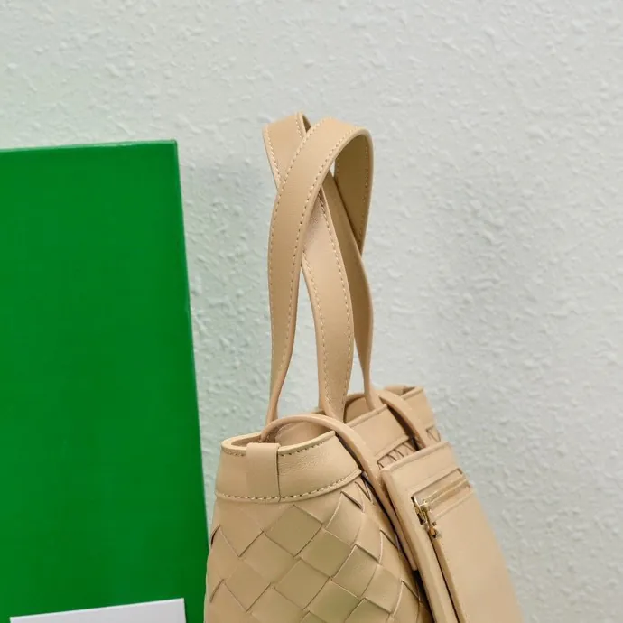 Bv 2023 New Flip Flap Tote Bag