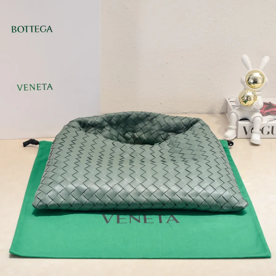 Bv New Mini HOP Bag with Grained Calfskin Body and Handle