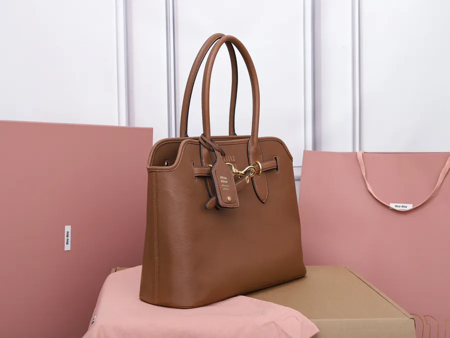 Aventure Nappa Leather Tote Bag Vintage Gold Hardware, 31X40X13cm