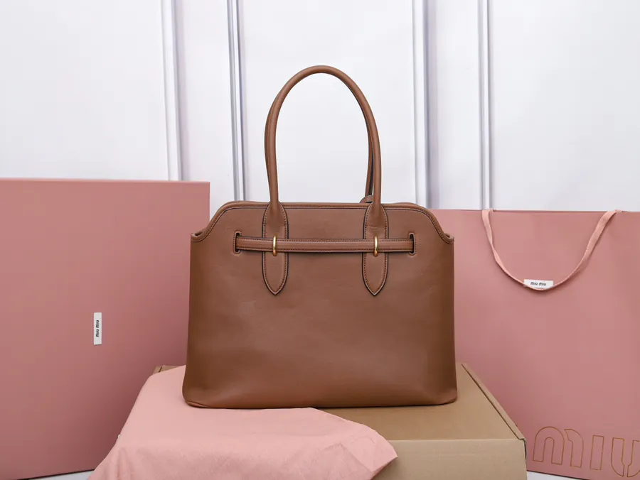 Aventure Nappa Leather Tote Bag Vintage Gold Hardware, 31X40X13cm