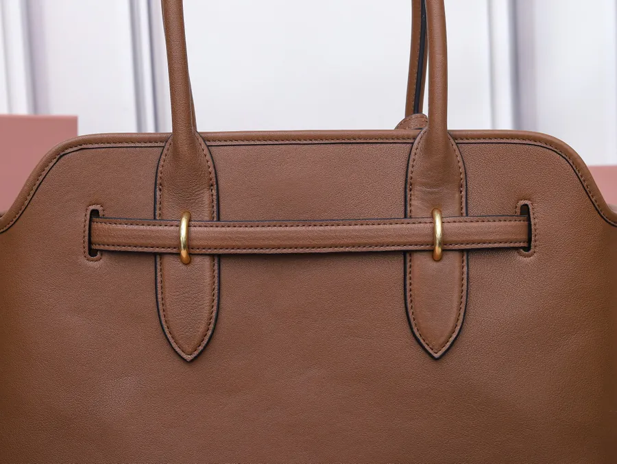 Aventure Nappa Leather Tote Bag Vintage Gold Hardware, 31X40X13cm