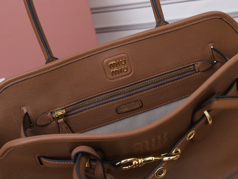Aventure Nappa Leather Tote Bag Vintage Gold Hardware, 31X40X13cm