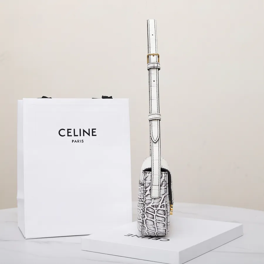 Italy Exclusive New Design Handbag Premium Original, Grained Calfskin, Himalaya White