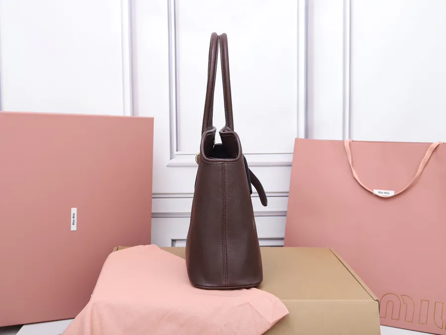 Aventure Nappa Leather Tote Bag Vintage Gold Hardware, 31X40X13cm