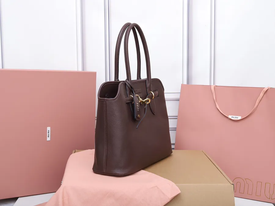 Aventure Nappa Leather Tote Bag Vintage Gold Hardware, 31X40X13cm