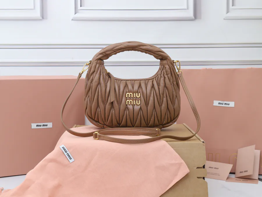 MiuWander Handbag with Matelasse Texture