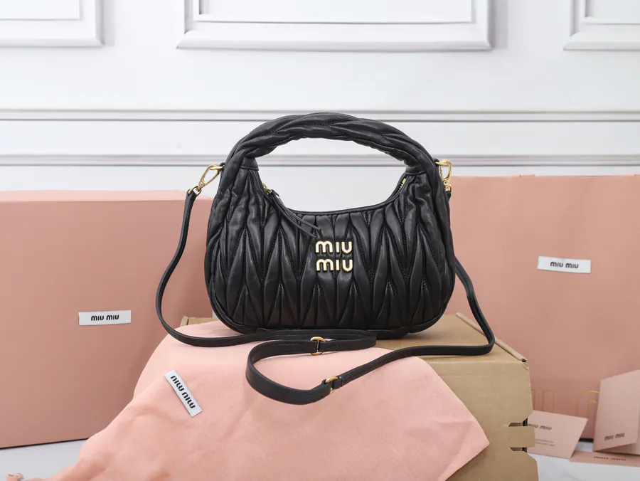 MiuWander Handbag with Matelasse Texture