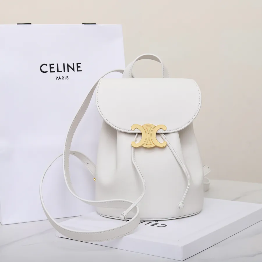 Exclusive New Bonnie Shoulder Bag by Italy