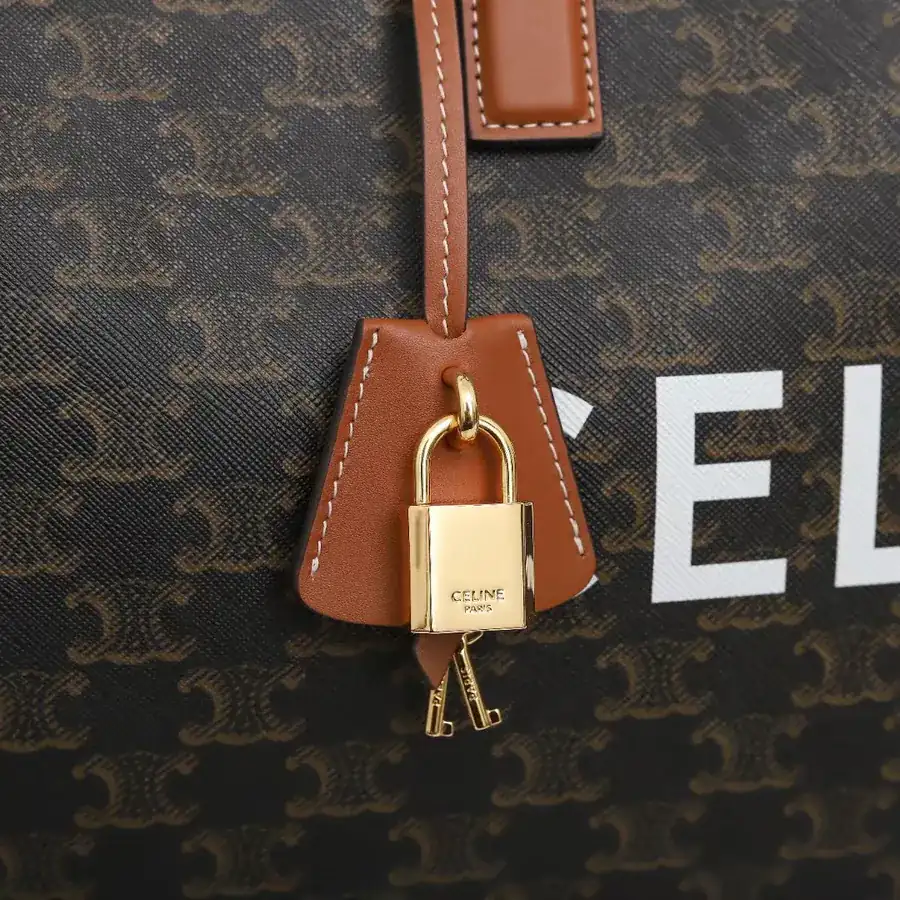 Coco Bucket Bag in Grained Calfskin