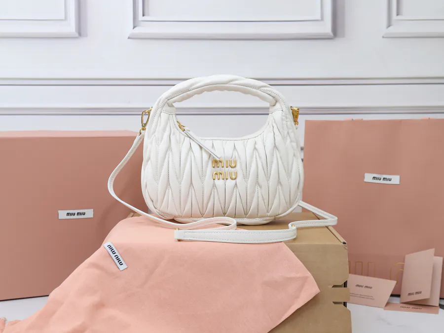 MiuWander Handbag with Matelasse Texture