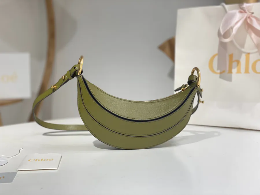 Chole BANANA Handbag Cute and Stylish Crossbody Bag