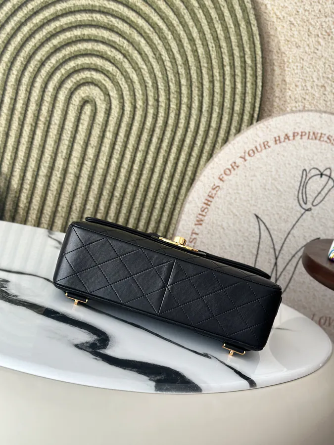 Vintage Style Jumbo Coco Shoulder Bag