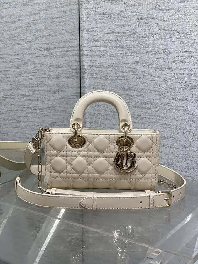 P650 Mini Ivory Bucket Bag