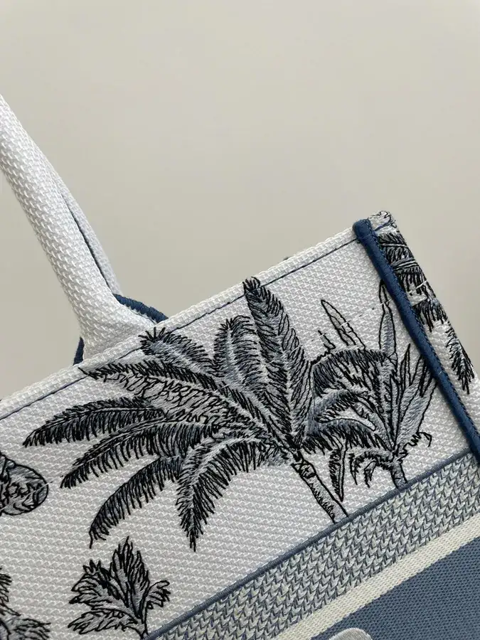 P500 Medium Tote Summer Collection
