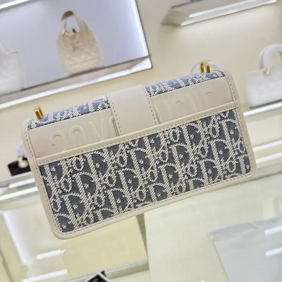 9334 Montaigne Mini Bucket Bag