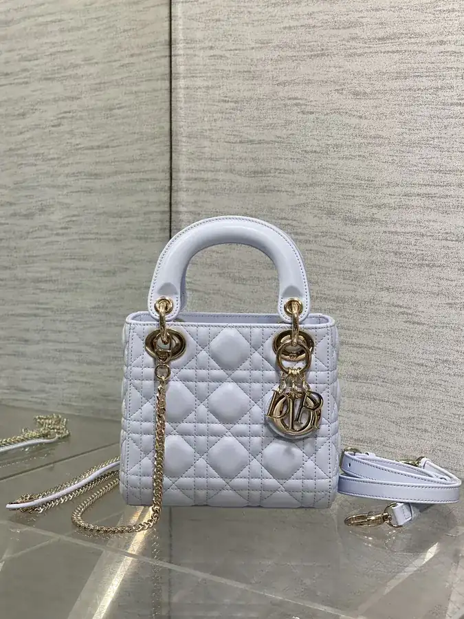 P600 Glacier Blue Classic Lady Bucket Bag
