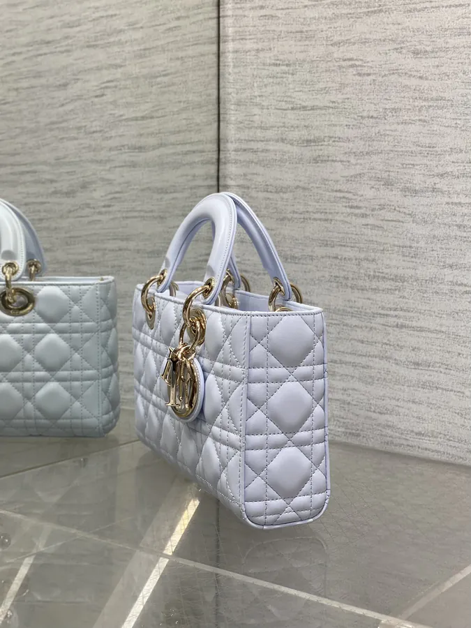 P700 Large Glacier Blue Bucket Bag