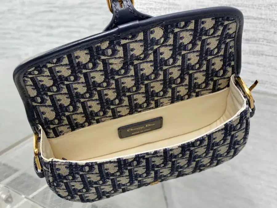 Bobby East West Autumn Winter Bucket Bag Medium Size
