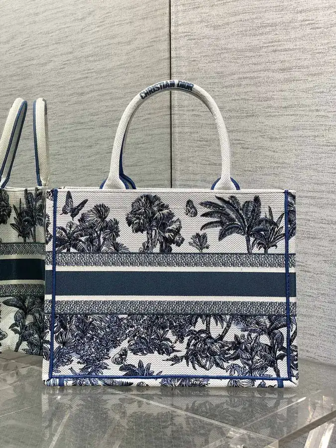 P500 Medium Tote Summer Collection with Coconut Tree Embroidery
