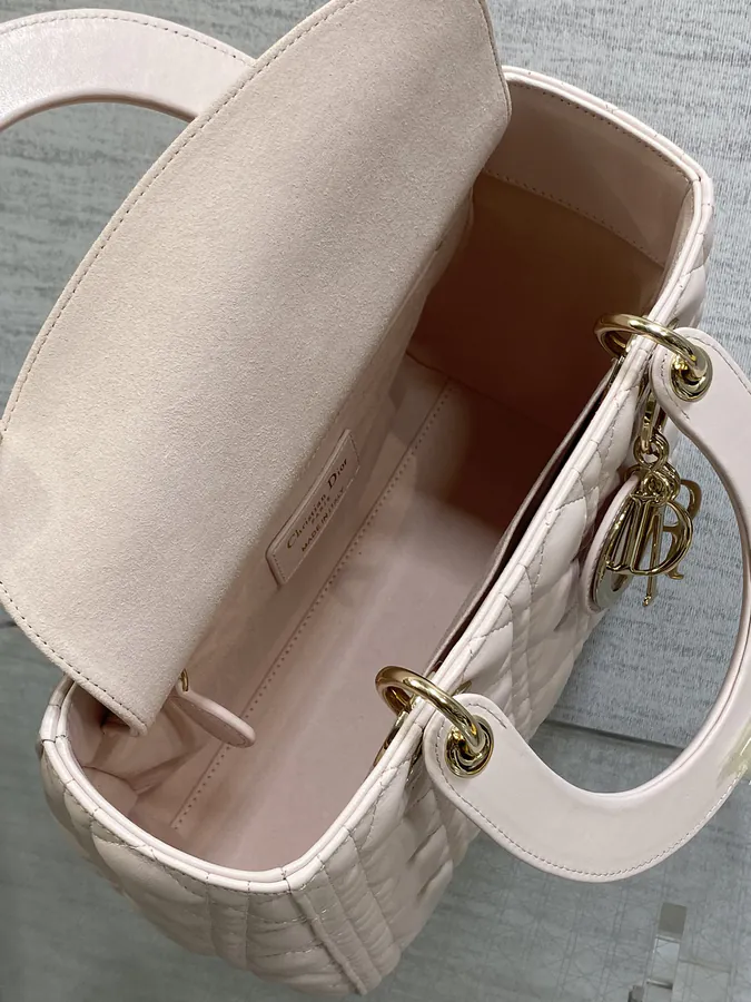 P700 Cherry Pink Handbag Classic Five Compartment Design