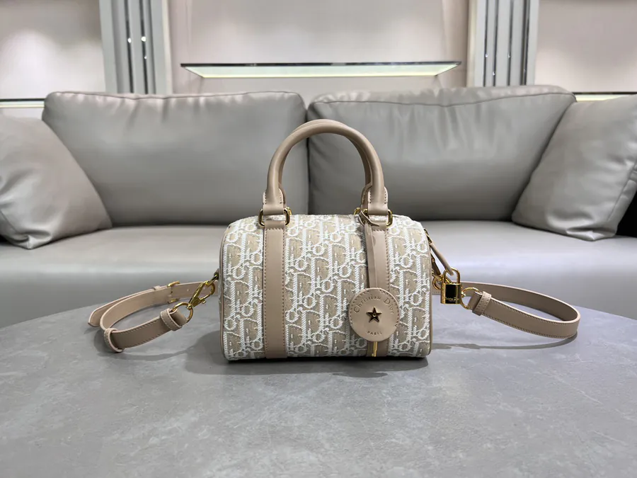 Groove 20 Handbag Blue Oblique Print
