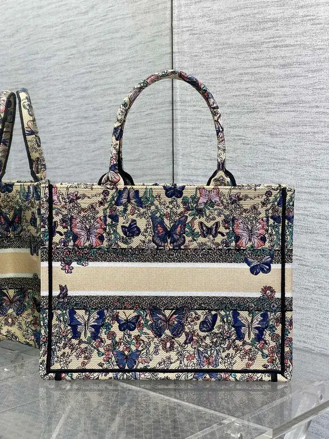 P500 Medium Tote Summer Collection with Butterfly Embroidery
