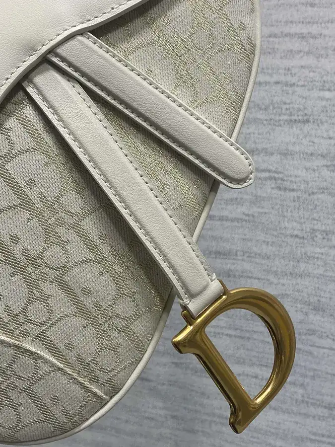 Saddle Gold Thread Series P680 Genuine Leather Bag