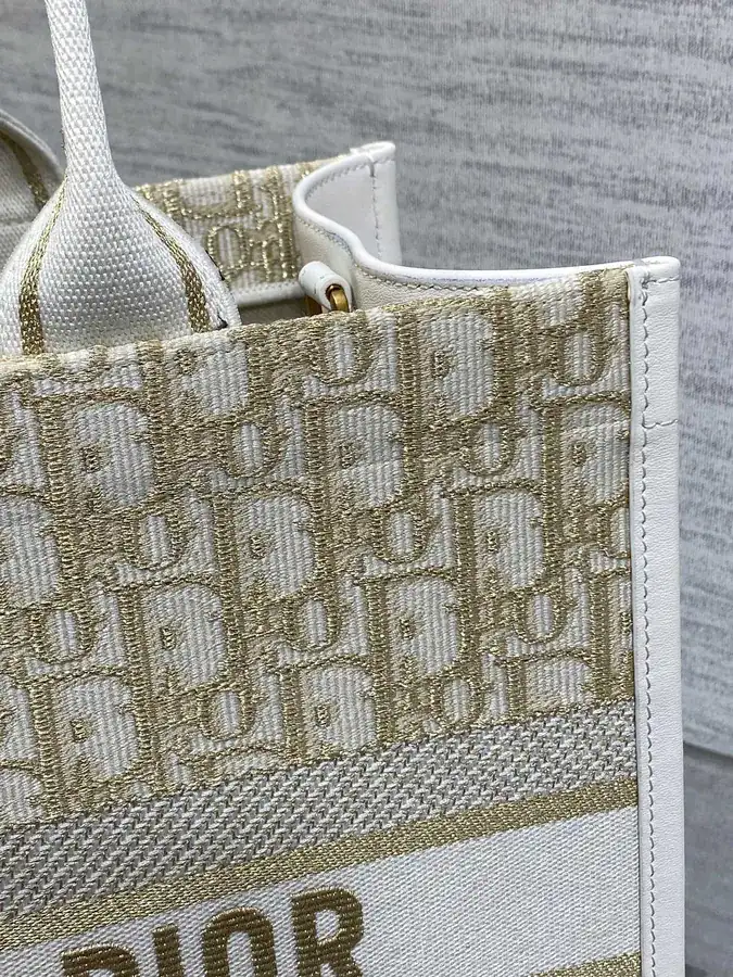 P720 Tote Autumn Winter Christmas Collection