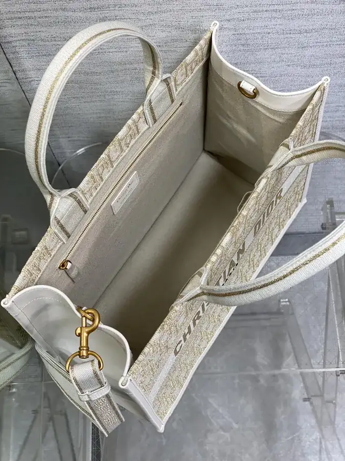 P720 Tote Autumn Winter Christmas Collection