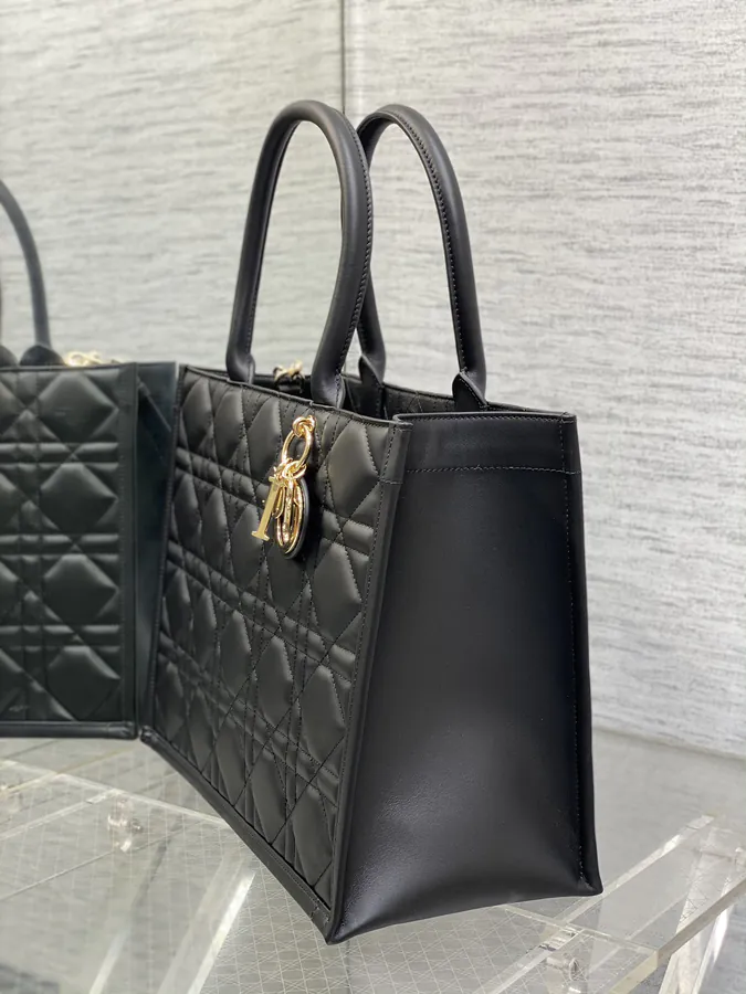 P800 Medium Tote Autumn Winter Collection