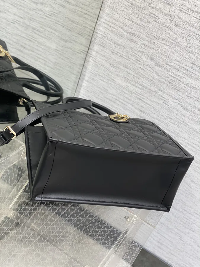 P800 Medium Tote Autumn Winter Collection