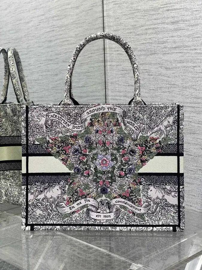 P500 Pink Tote Autumn Winter Collection with Around the World Pattern