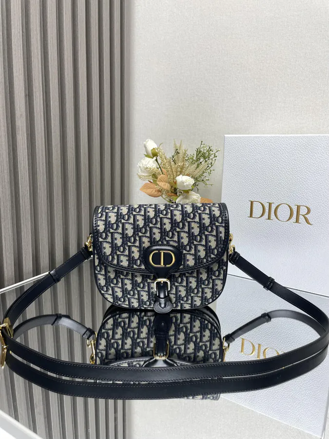 Bobby Handbag in Blue Classic Midsize