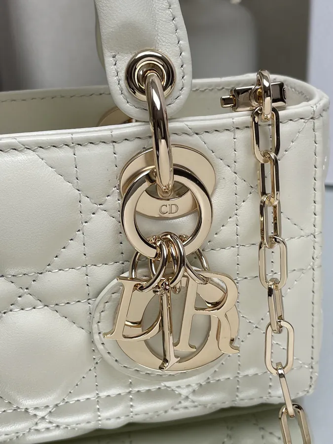 Lady D−Joy Crossbody Bag in Cream White