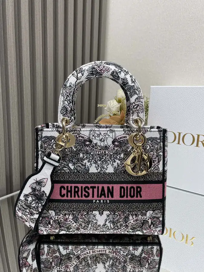 Christian Dior Pink Flower Five Panel Embroidery Lady Bag