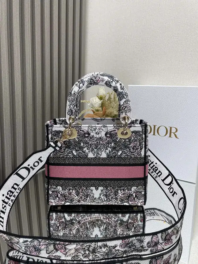 Christian Dior Pink Flower Five Panel Embroidery Lady Bag