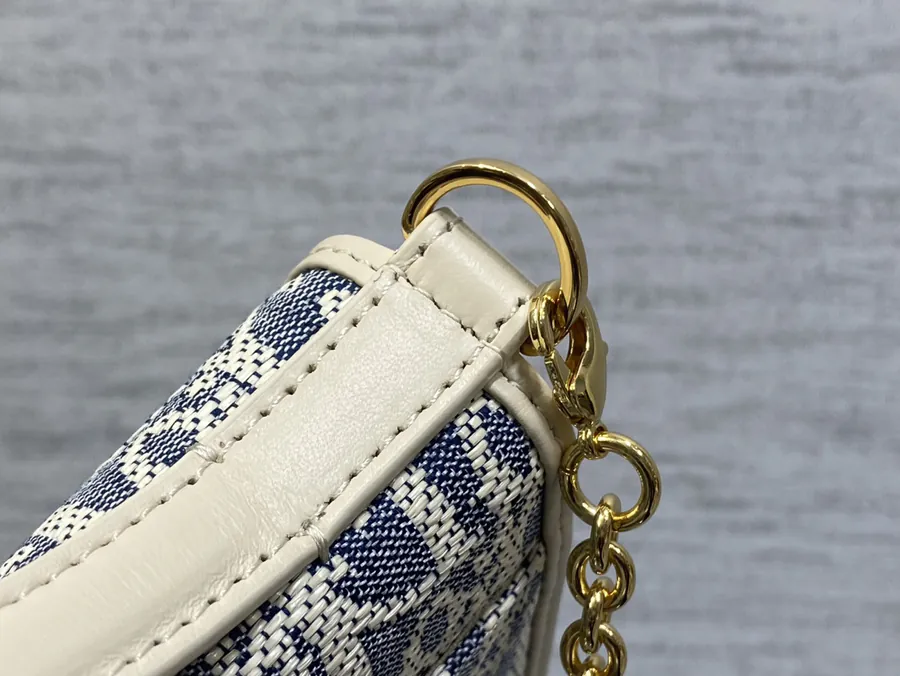 P500 Handmade Cigale Bag 30 Montaigne