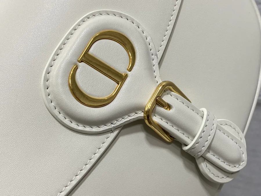 Bobby Bucket Bag in Grained Calfskin