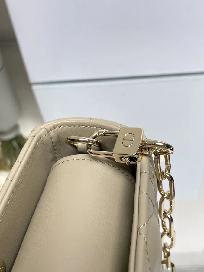 D Joy Medium Peach Bucket Bag