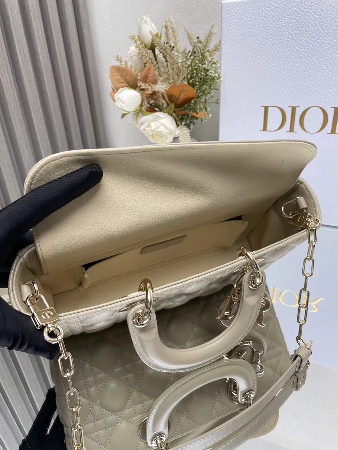 D Joy Medium Peach Bucket Bag