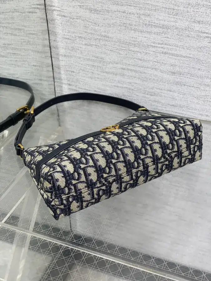 Miss Caro Autumn Collection Water Jiao Bag