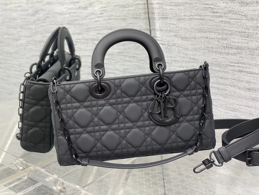 D joy Bucket Bag with Adjustable Straps