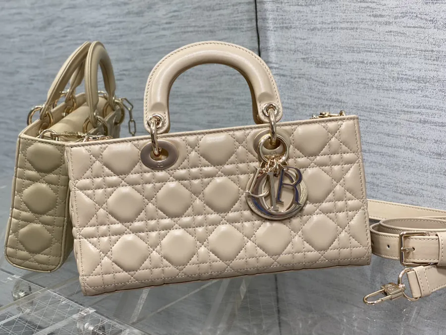 New D joy Bucket Bag with Classic Croc Design
