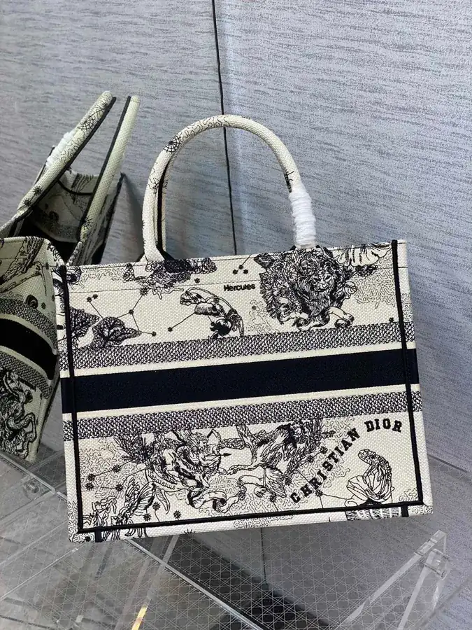 Di.or Book Tote Vintage Style Bucket Bag