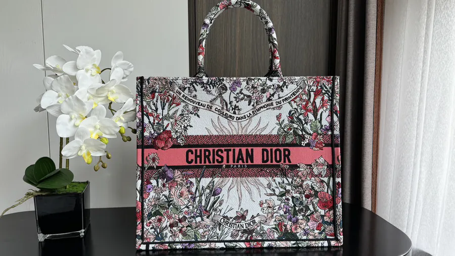 Di.or Large Spring 2024 Tote Sun Seasons Collection