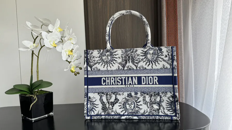 Di.or Tote Bag Medium Size