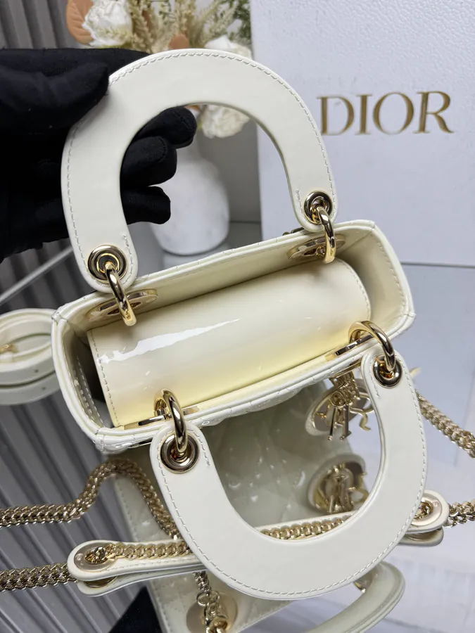 Classic Lady Three Compartment White Lacquered Calfskin