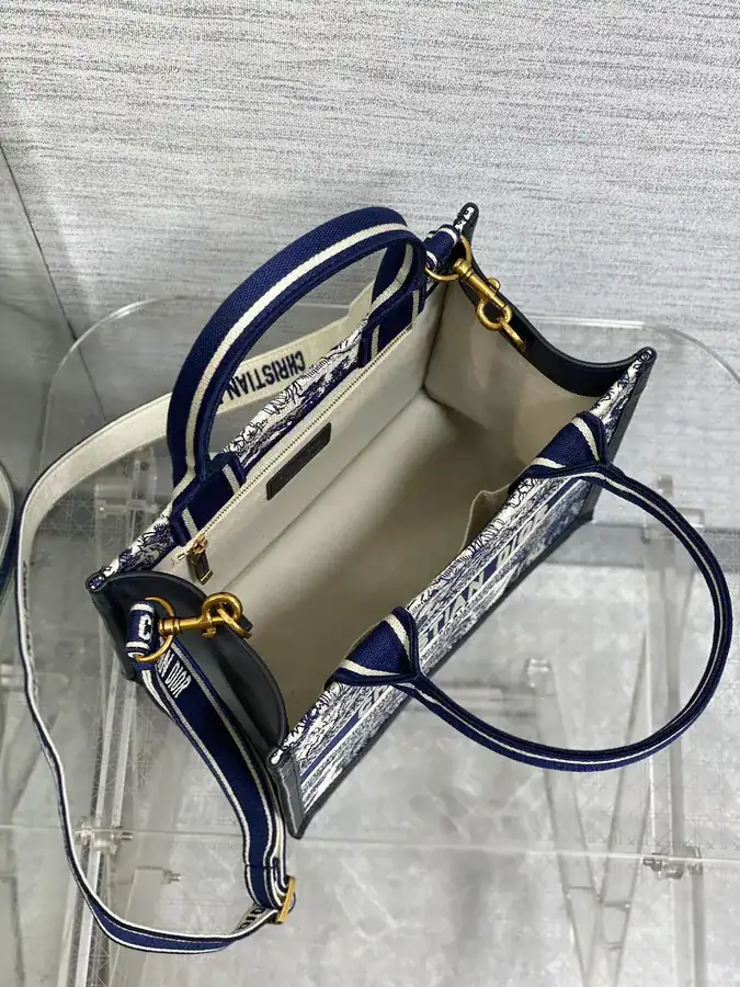 Top Tote Handbag Tiger Series, Mini Tote