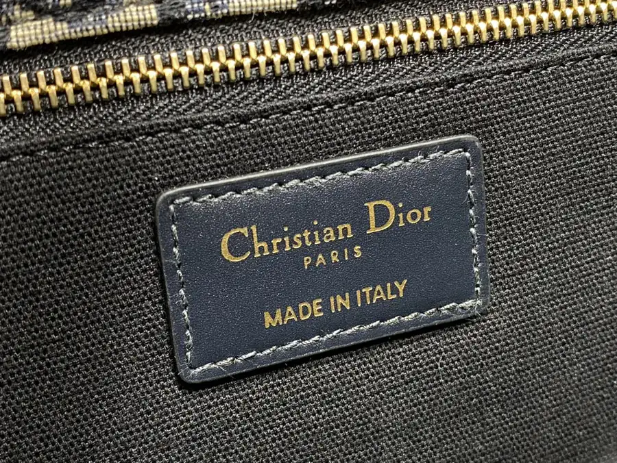 Montaigne 30 Series Blue Leather Bag